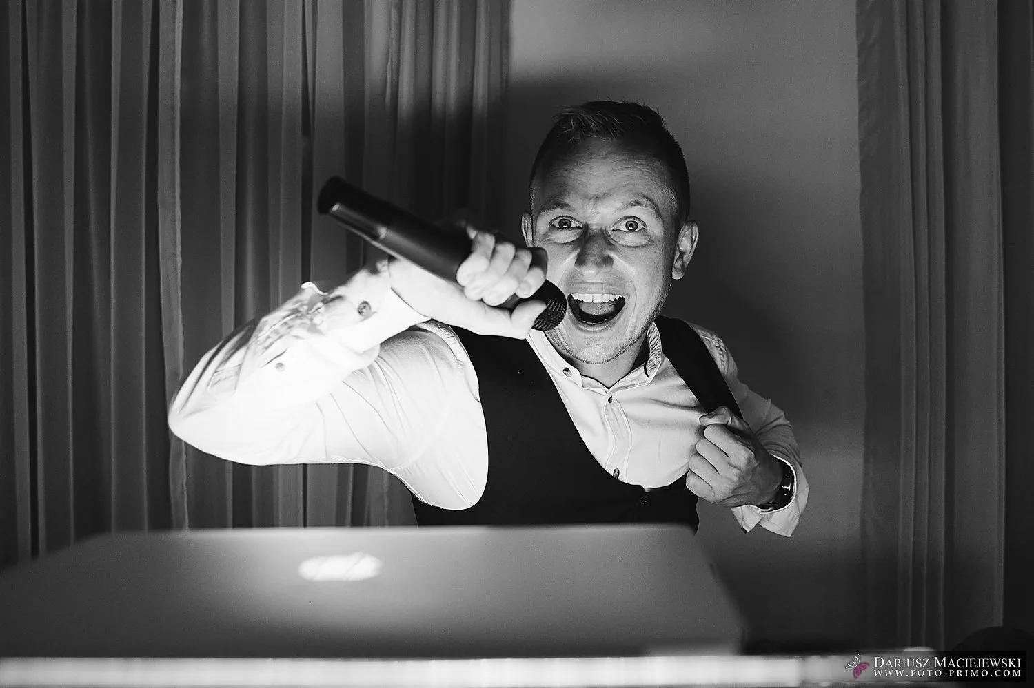 DJ Paweł Ganczarski na scenie